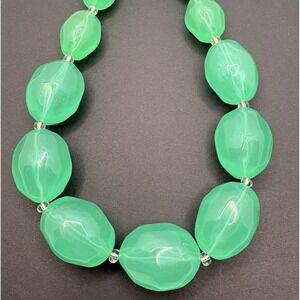 Vintage Joan Rivers Green Chunky Acrylic Lucite Necklace Graduated Beaded 18"
